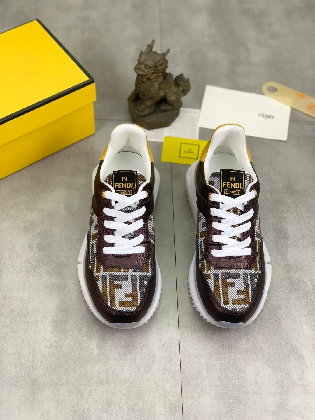 ​Men's shoes 💰P460 💰[New] Little Monster 🆘 New FENDI counter 🕶️🕶️Simple routing effect, showing an elegant and cool driving shoe 🎬Using imported calfskin + first-layer pigskin lining🐂Excellent material🎬Detailed workmanship 🤗Comfortable and comfortable on the feet. ​Pair it with any outfit to show your taste and temperament, low-key luxury ♻️Design ​simple and elegant ​noble and fashionable 🍃​Very loved and favored by trendy men 💓❤️size: 38-44 2️⃣colors available